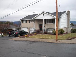 202 Yesu Dr, Scranton PA  18505-2749 exterior