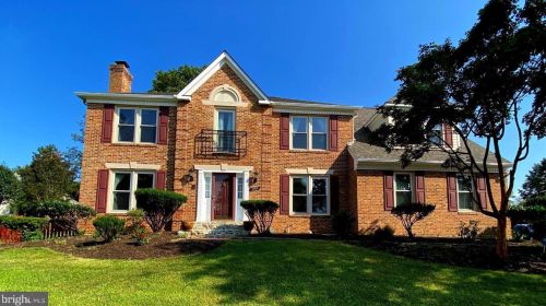 13410 Cavalier Woods Dr, Clifton, VA 20124-1000
