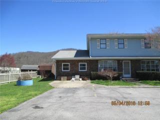 140 Rolling Acres, Winfield, WV 25213-9717
