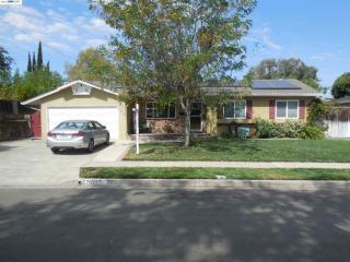 7629 Brighton Dr, Pleasanton, CA 94568-1532