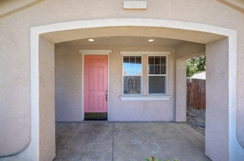 8484 Sun Berry Ct, Elk Grove, CA 95624-1260