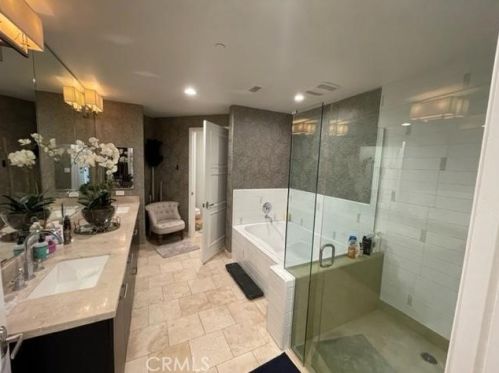 670 Caruso Ave, Glendale CA  91210-1519 exterior