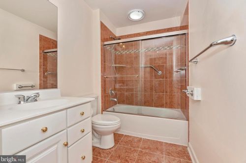 7 Farmstead Pl, Middletown MD  21769-7742 exterior