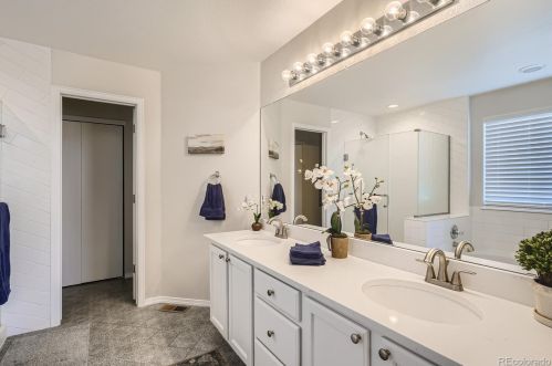 22842 Ida Ave, Denver CO  80015-6666 exterior