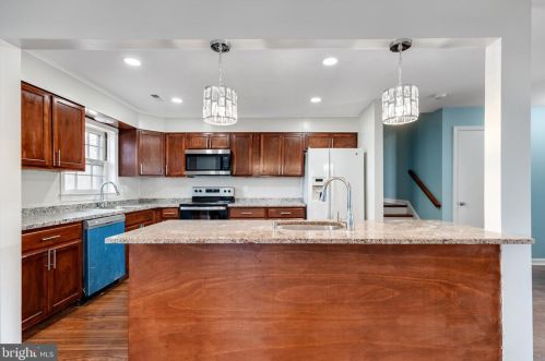 1006 Venice Dr, Silver Spring MD 20904-2065 exterior