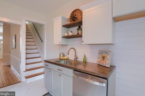 513 Laurel St, Lancaster PA  17603-5638 exterior