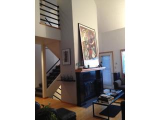 3042 Lake Shore Dr, Minneapolis MN  55416-4282 exterior