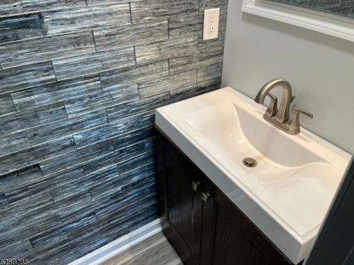 60 Franklin Pl, Paterson NJ 07512-2689 exterior