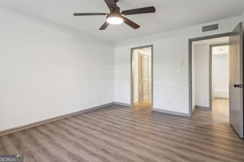 74 Montre Sq, Atlanta GA  30327-4044 exterior