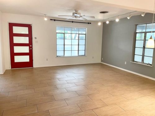 1304 Briarcliff Blvd, Austin TX  78723-1807 exterior