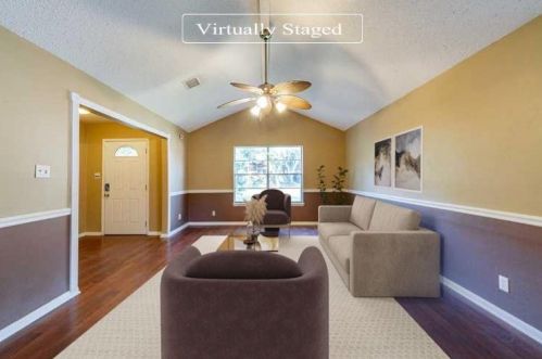 906 Seabreeze St, Morgans Point, TX 77571-5858