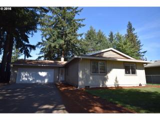17431 Mills St, Portland, OR 97233-4754
