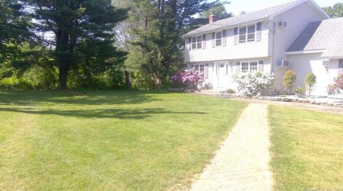 203 East St, Hebron, CT 06248-1346