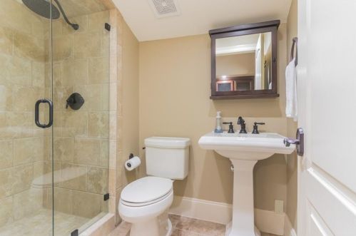 11401 Eagles Gln Dr, Austin TX  78732-2088 exterior