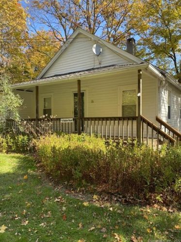16 Ripton Rd, Huntington, CT 06484-2635