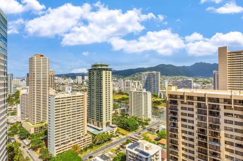 2139 Kuhio Ave, Honolulu HI  96815-2378 exterior