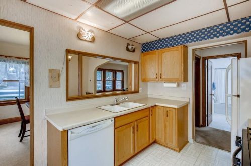 1116 James Ave, Saint Paul MN  55105-2917 exterior