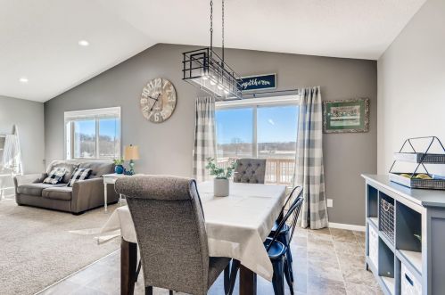 9348 Golden Pond Ln, Monticello, MN 55362-4604