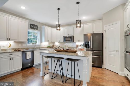 463 Deerfield Village Dr, Shepherdstown WV  25443 exterior