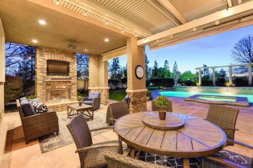 1704 Caithness Ct, Folsom, CA 95630-6207