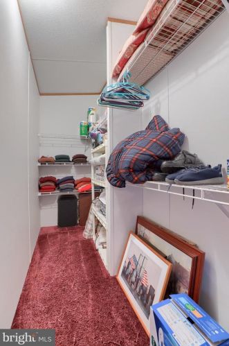 200 Cricklewood Ct, Lancaster PA  17603-2173 exterior