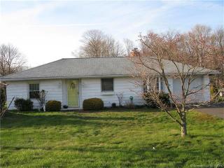 26 Evergreen Rd, Cromwell, CT 06416-1653
