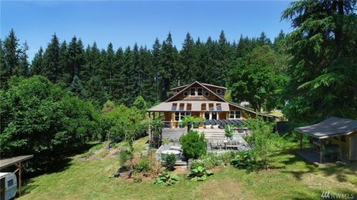 13324 220th St, Vashon, WA 98070-6306