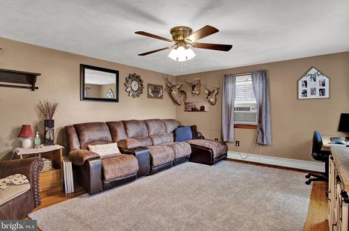 331 Linden Ave, Hanover, PA 17331-4616