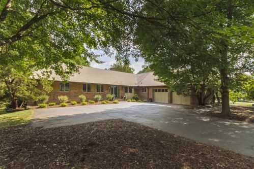 105 Trinity Dr, Stonycreek, NC 27244-9238