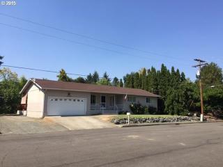 1346 Whipple Ave, Roseburg OR  97471-1863 exterior