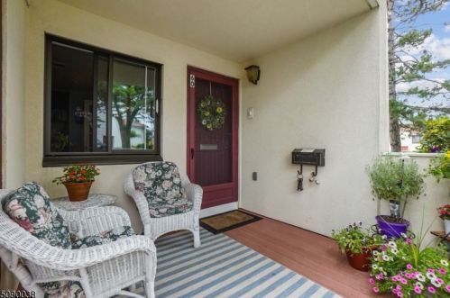 60 Musano Ct, Town Center, NJ 07052-4114