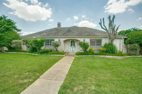 10130 Deermont Trl, Dallas, TX 75243-2523