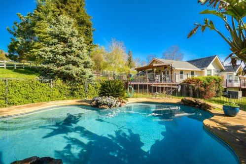 1015 Casey Ct, Newcastle, CA 95658-9567