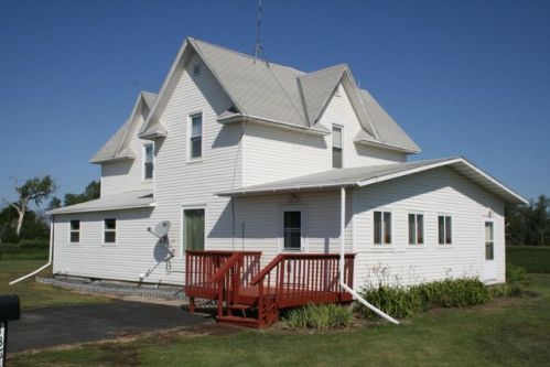 13649 400th Ave, Putney, SD 57445-6021