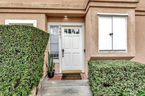 14041 Lemoli Ave, Hawthorne, CA 90250-8214