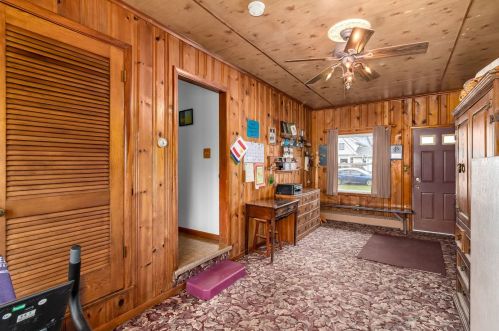 217 Maplewood Dr, Sycamore IL  60178-1237 exterior