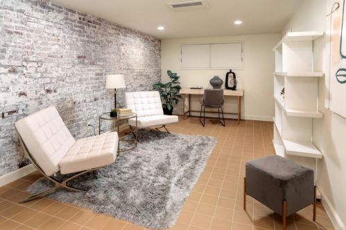 61 Coronado Ave, Los Altos CA  94022-2220 exterior