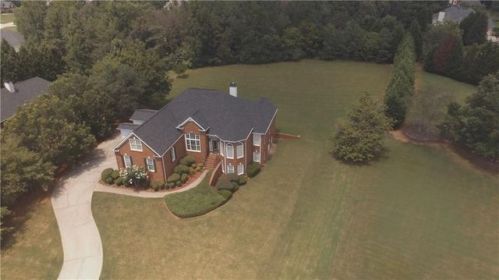 20 Fox Glove Dr, Porterdale, GA 30016-7278