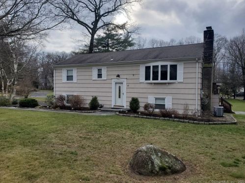 17 Boulder Rd, Norwalk, CT 06854-1714