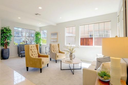 777 Avelar St, Palo Alto, CA 94303-1771