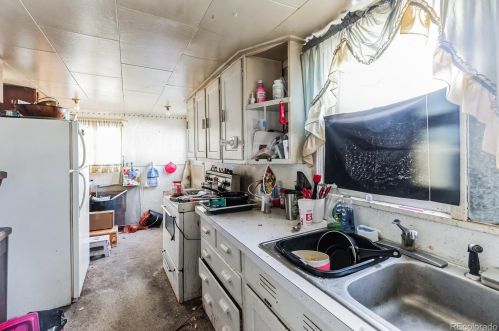 241 2nd St, Delta CO 81416-1763 exterior