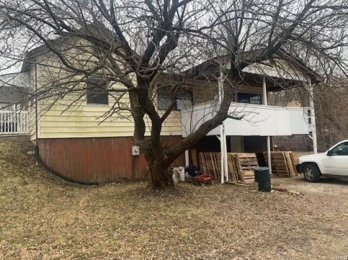 231 5th St, Winfield, MO 63389-1143