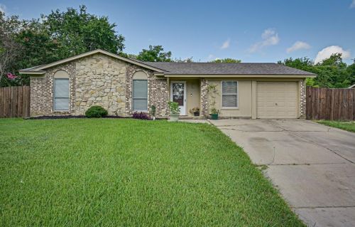 408 Live Oak Dr, Midlothian, TX 76063-2118