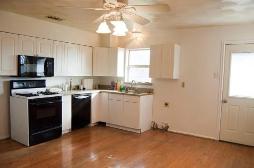 1206 Melrose St, Garland TX  75040-4554 exterior