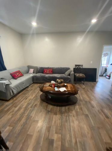 205 Park Ave, Paterson NJ  07501-2316 exterior