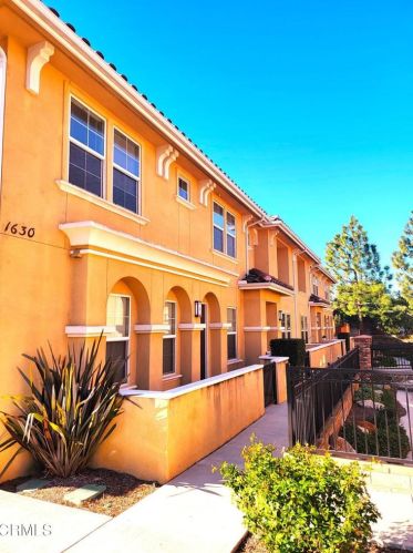 1630 Heywood St, Simi Valley, CA 93065-6512