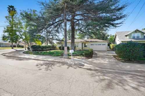 3532 Washington St, Riverside, CA 92504-3949