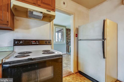 8407 Tahona Dr, Silver Spring MD 20903-3210 exterior