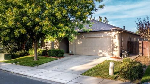 2600 Carnival Dr, Turlock, CA 95380-8418