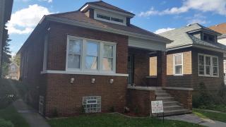 8550 Kingston Ave, Chicago, IL 60617-2437
